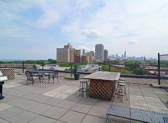 4th image of 350 W Belden Ave APT 501
