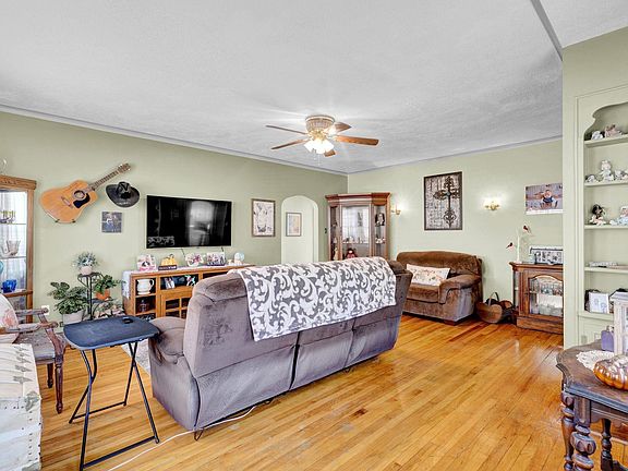 4th image of 1618 P St