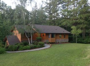 420 Terrace Dr, Glide, OR 97443