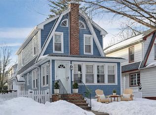3220 156th St, Flushing, NY 11354