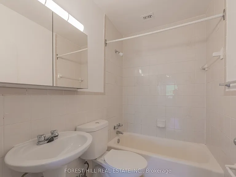 291 Avenue Rd #507 — Photo 19