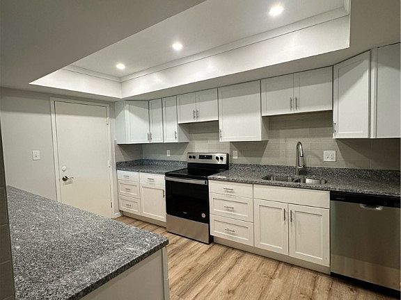 3rd image of 11844 Harbour Light Dr