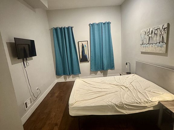 3rd image of 525 Newark Ave APT 1L