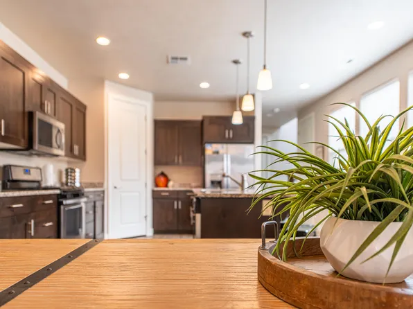3800 Paradise Village Dr #58, Santa Clara, UT 84765