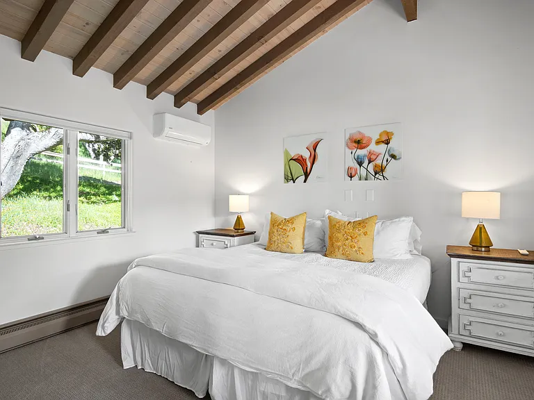 47 La Rancheria — Photo 56