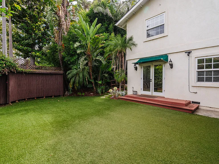 13230 Hesby St — Photo 42