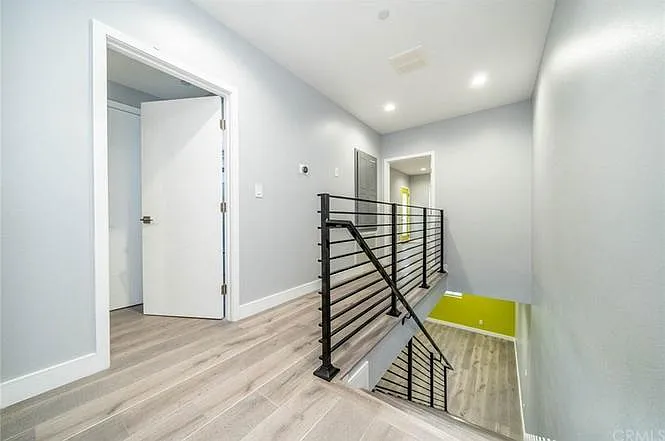 4820 Saint Charles Pl — Photo 33