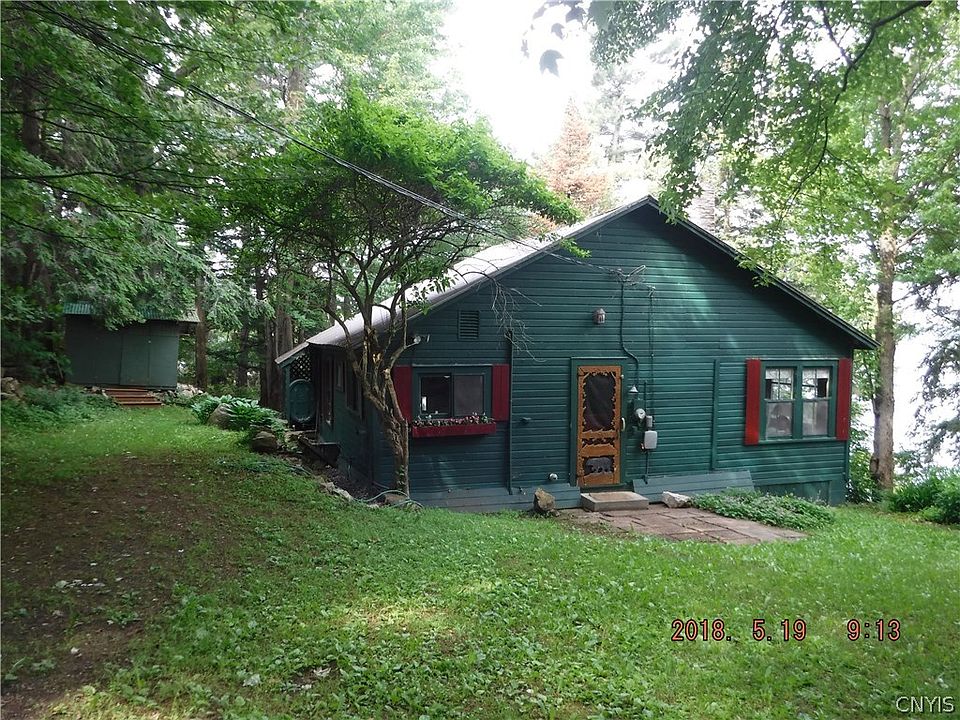 1st image of 1 Pine Point