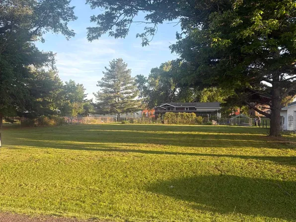 2040 Young St, Nauvoo, IL 62354