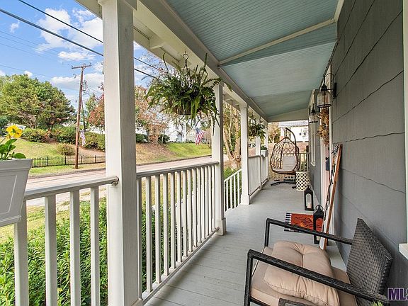 4th image of 11670 Ferdinand St