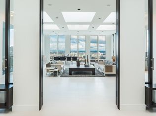 1017 SW Rivington Dr, Portland, OR 97201