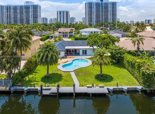 430 Holiday Dr, Hallandale, FL 33009