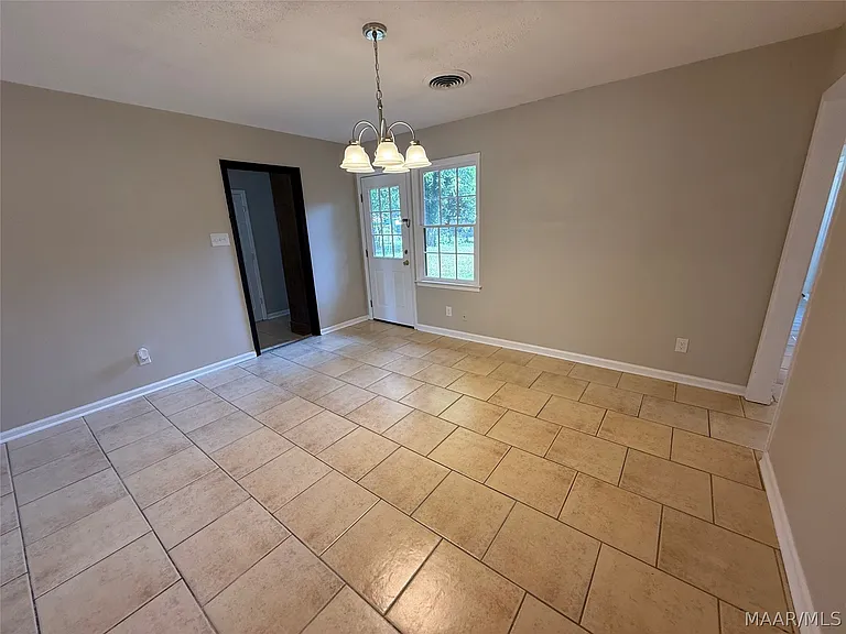 113 Lori St — Photo 14