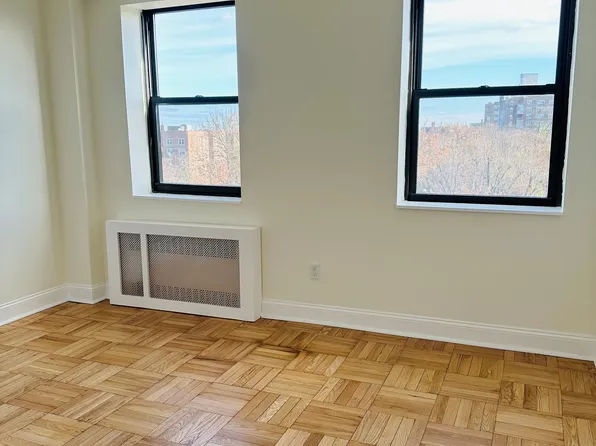 3103 Fairfield Avenue image 8 of 17