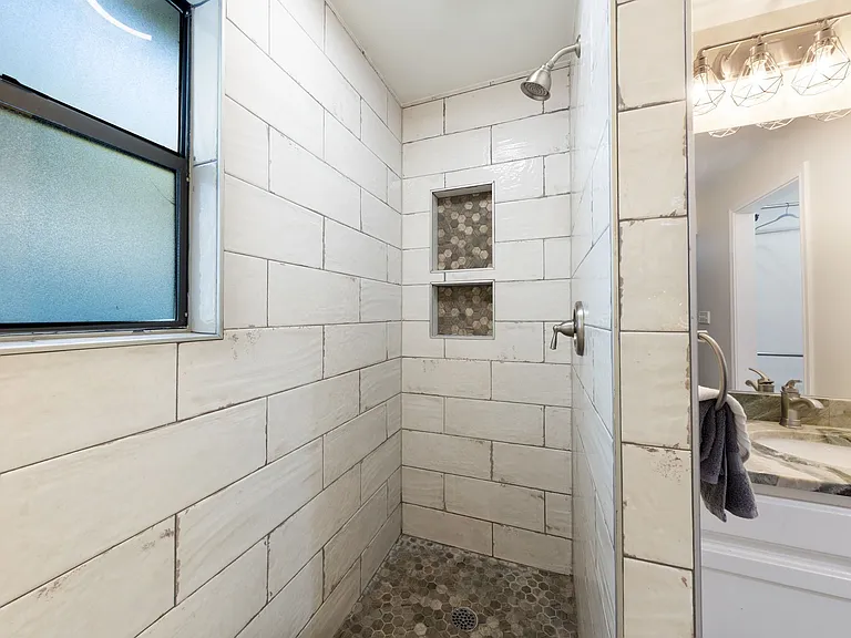 12671 River Rd — Photo 16