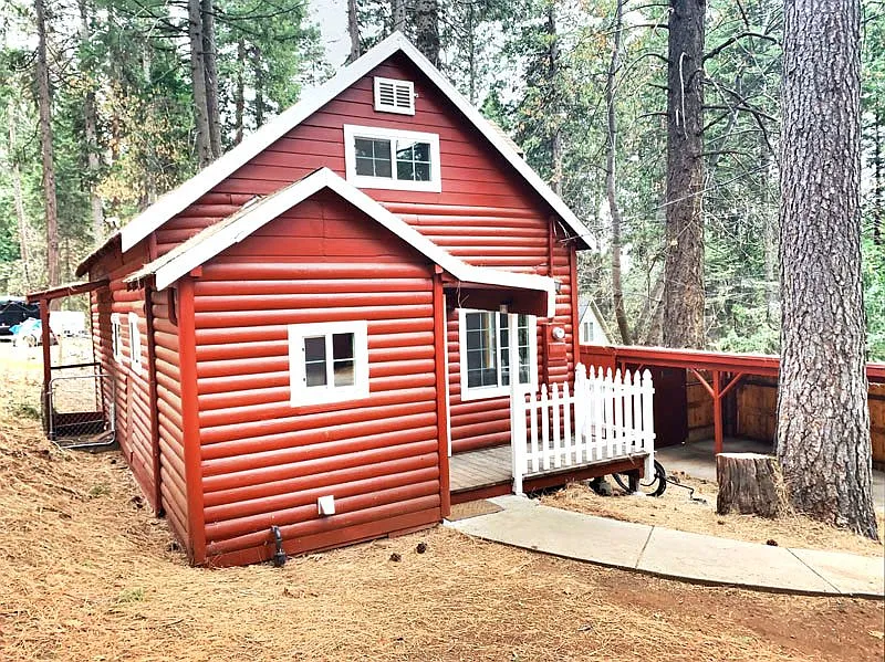 2 bed, 1.0 bath, 1050 sqft, $1,850 — Photo 2