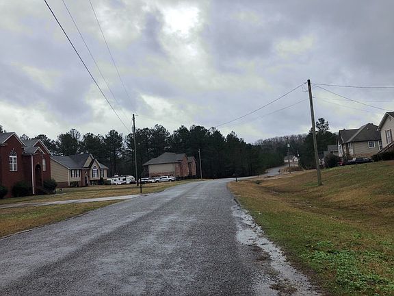 5th image of 46 Parkwood Dr