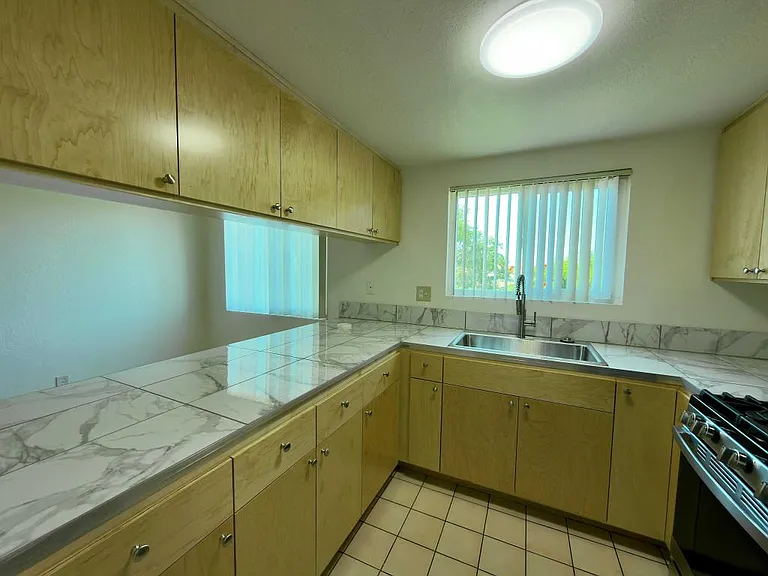 5260 Rex Ave — Photo 2
