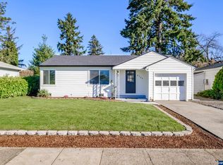 8704 SE Cornwell Ave, Happy Valley, OR 97086