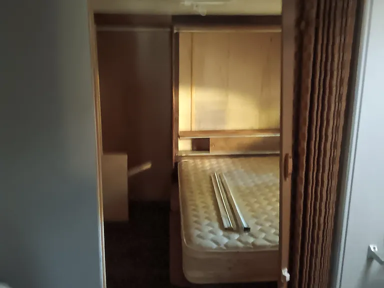 Another picture of bedroom