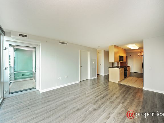 Kitchen / Living Room