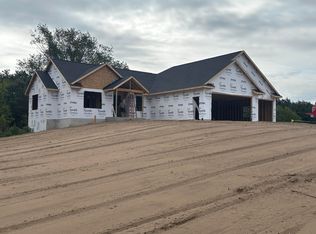 5508 Timberstone Ln, West Olive, MI 49460