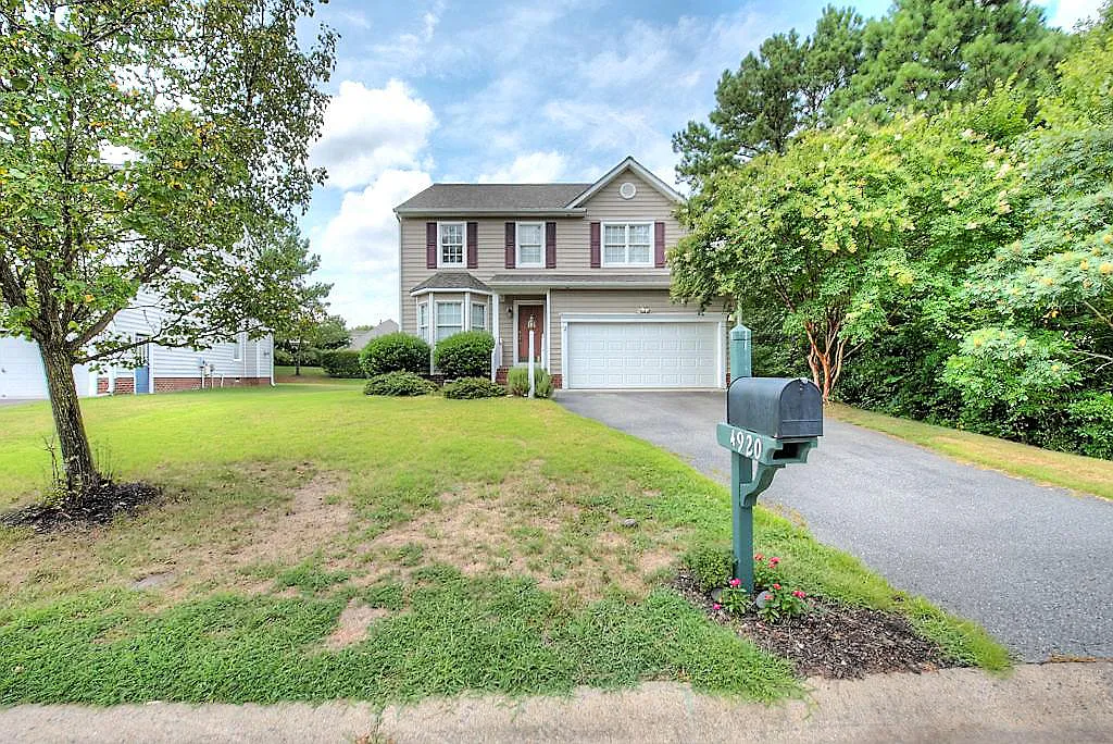 4 bed, 2.5 bath, 2343 sqft, $3,199 — Photo 1