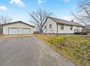 5700 McCrum Rd, Jackson, MI 49201