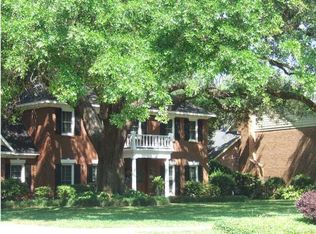 1608 Oak Forest Ct, Mobile, AL 36609