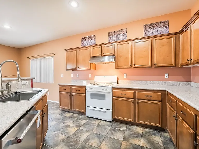 3586 Driving Range St — Photo 23