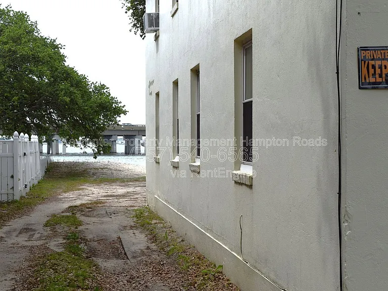 925 Little Bay Ave #A3 — Photo 36