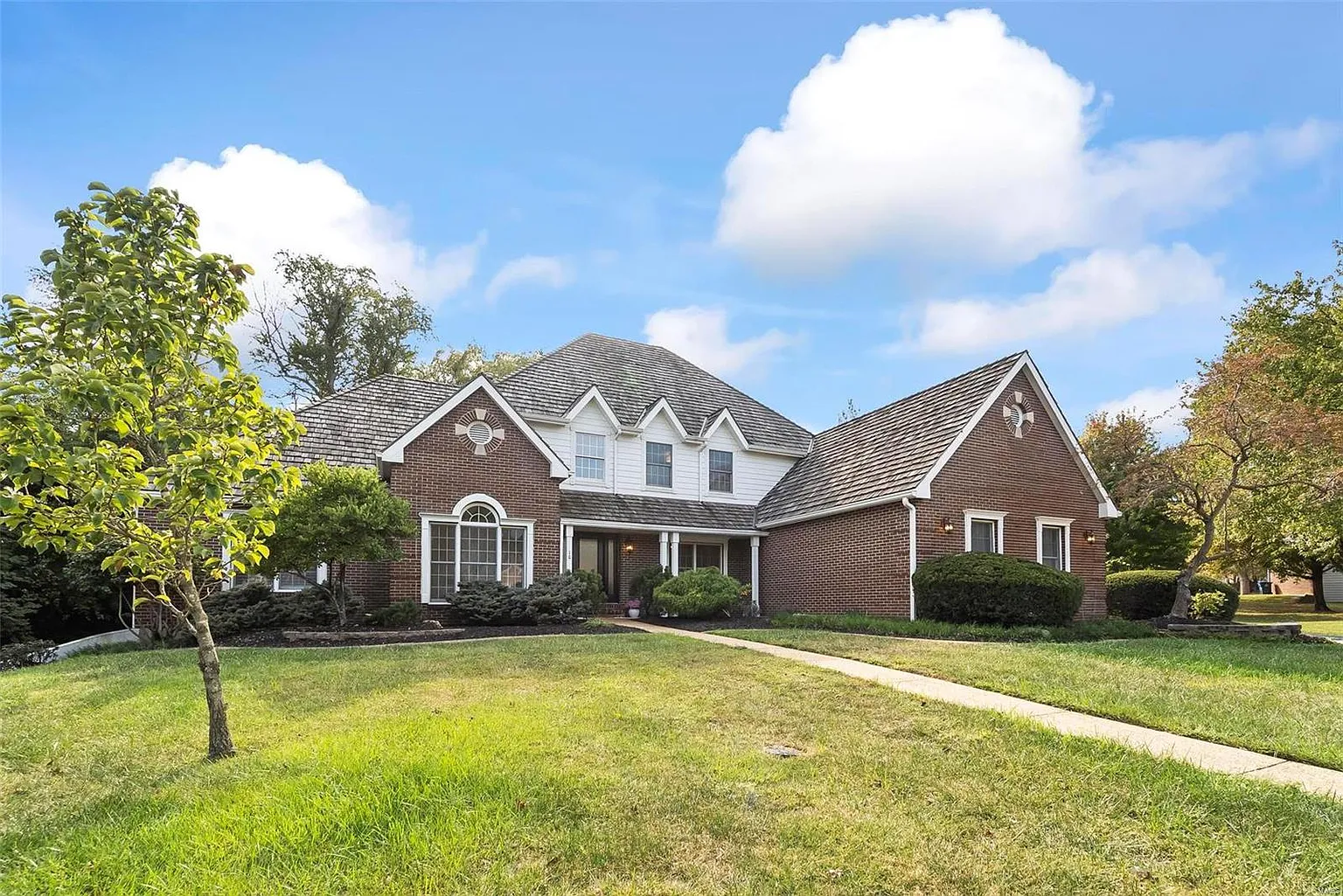 10 Bronte Ct photo 1