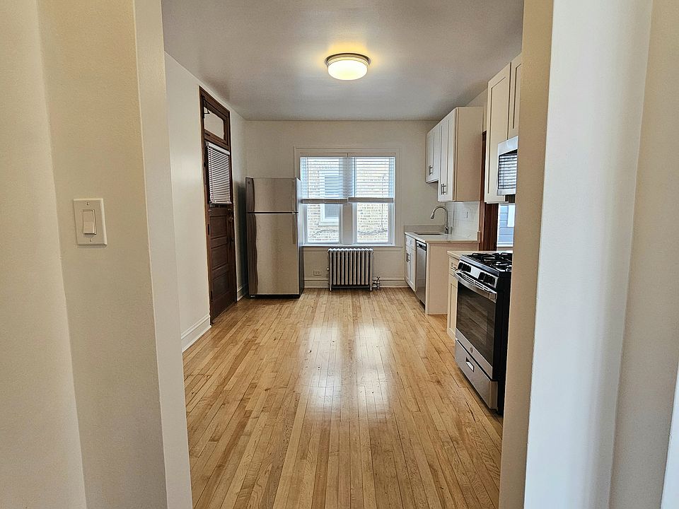 1st image of 3615-21 N Lockwood Ave #3619-1