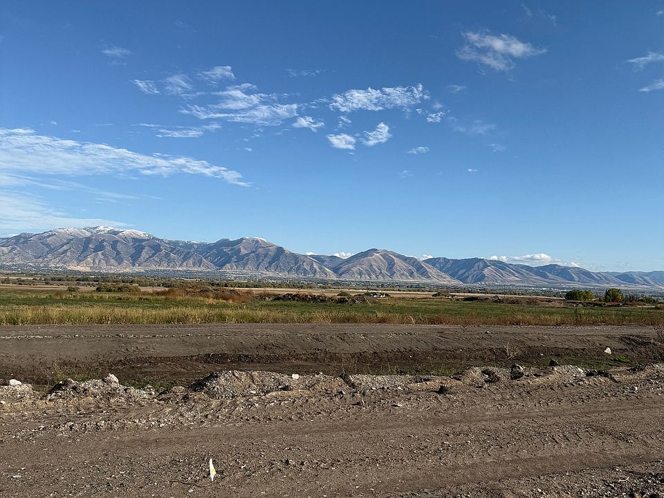 2nd image of 948 N 75 W