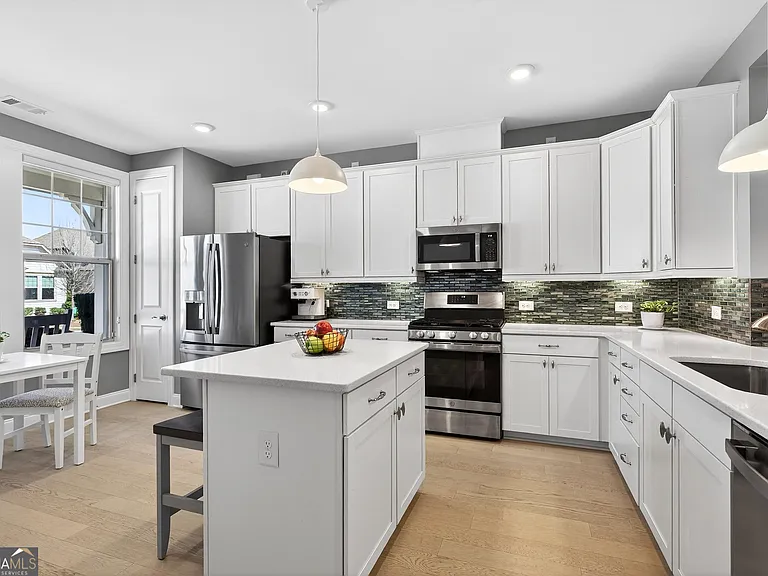 133 Iron Oak Dr — Photo 6
