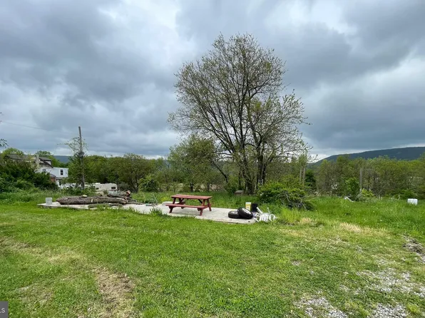 316 Wildwood Rd, Carlisle, PA 17015