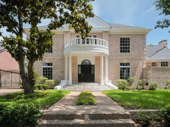 93 Greensward Ln, Sugar Land, TX 77479
