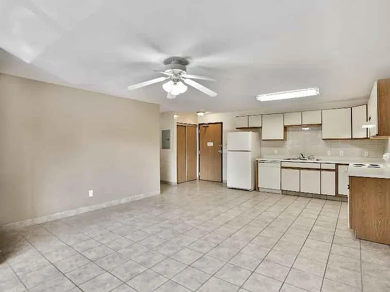 1410 Rollins Ave SE — Photo 1