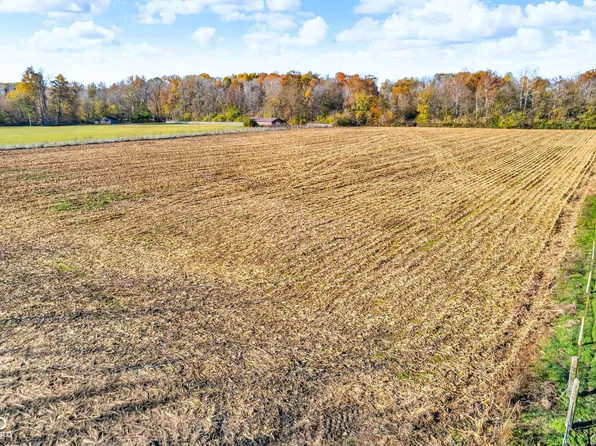 2076 Cartersburg Rd, Danville, IN 46122