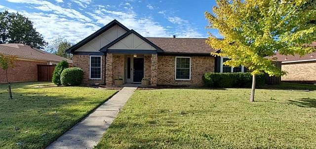 1st image of 3217 Fairwood Dr