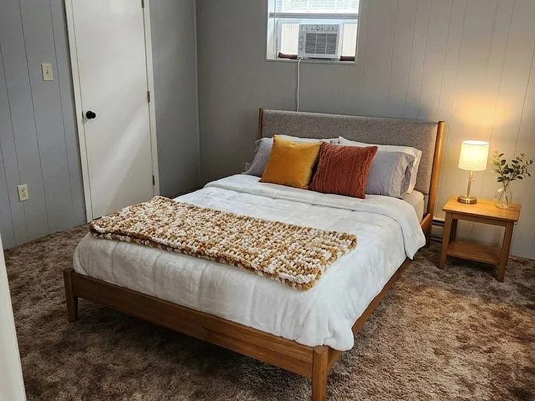 800 Crestview Dr — Photo 5