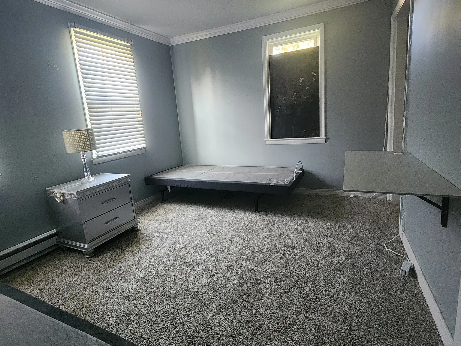 7 bed, 1900 sqft, $700 — Photo 2