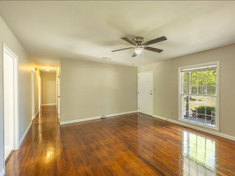 104 Herty Dr — Photo 6