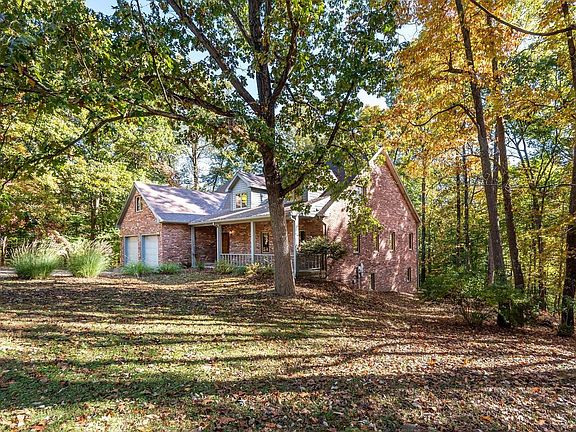 2nd image of 2557 S Smith Rd