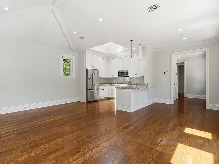 Living room & kitchen