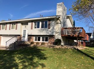 4290 Evergreen Dr, Vadnais Heights, MN 55127