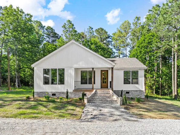 10 Ferncrest Dr, Petal, MS 39465