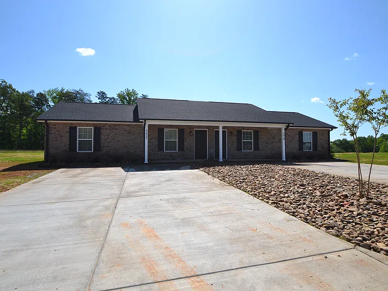 4421 Dillbrook Ln — Photo 1