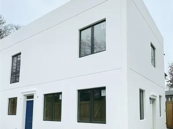 33-01 213th Street image 1 of 7