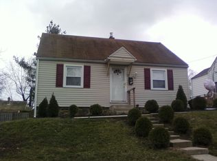96 Seward Ln, Aston, PA 19014
